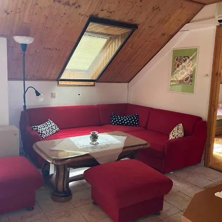 Apartment Two-bedroom In Ii Balatonbereny